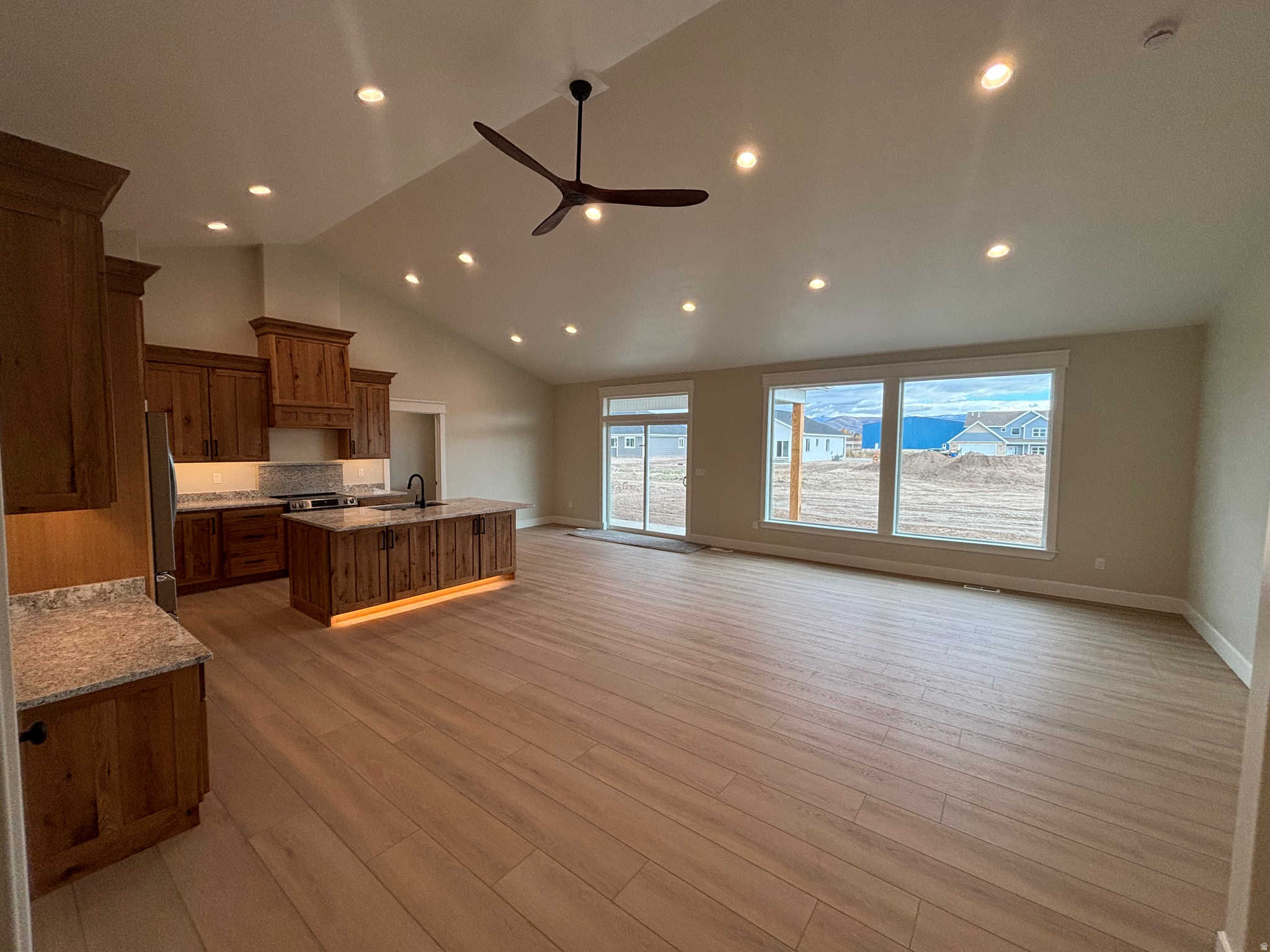 SADDLE CROSSING - Residential