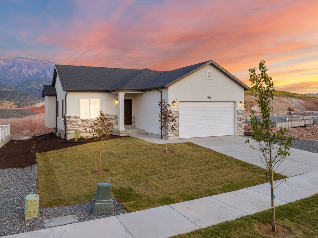 Photo of 1563 S DEERBROOK RD #267CHM, Santaquin, UT 84655 (MLS # 2170588)