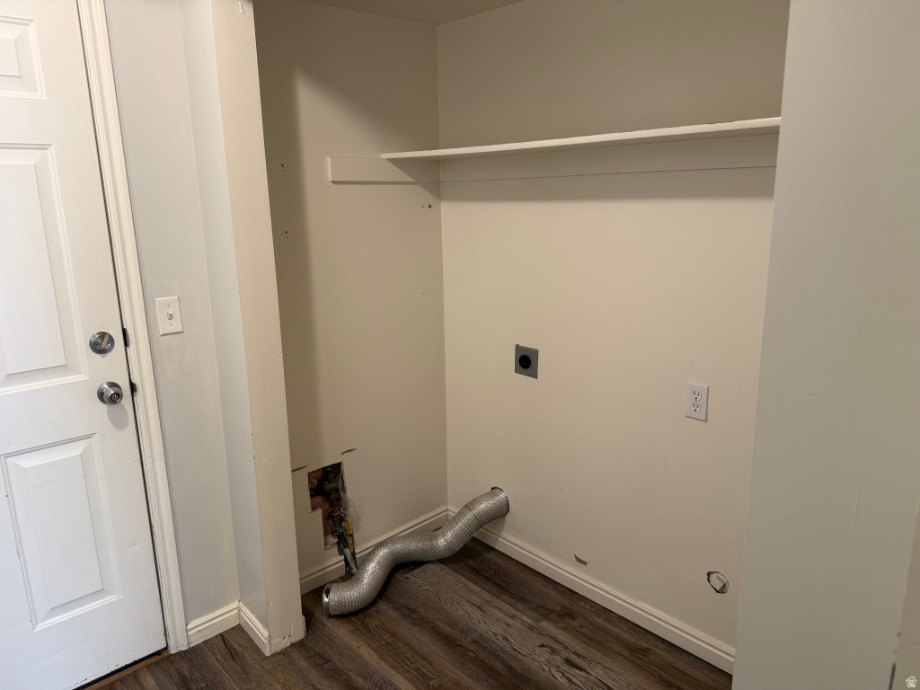 NEW TOWN SQUARE - Residential