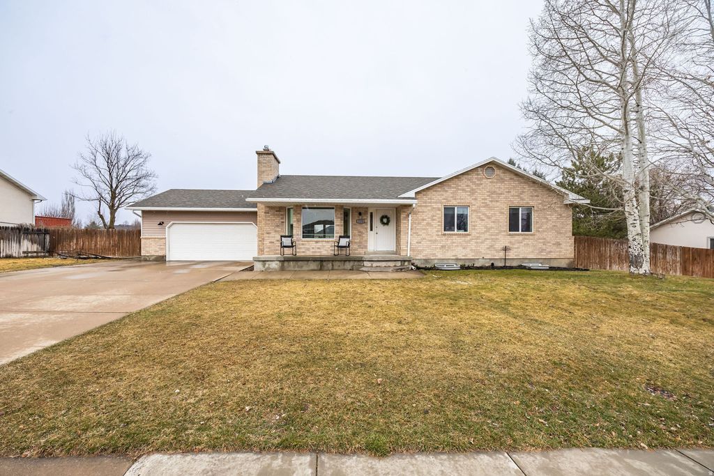 Photo of 710 E 2160 N, North Logan, UT 84341 (MLS # 2141552)