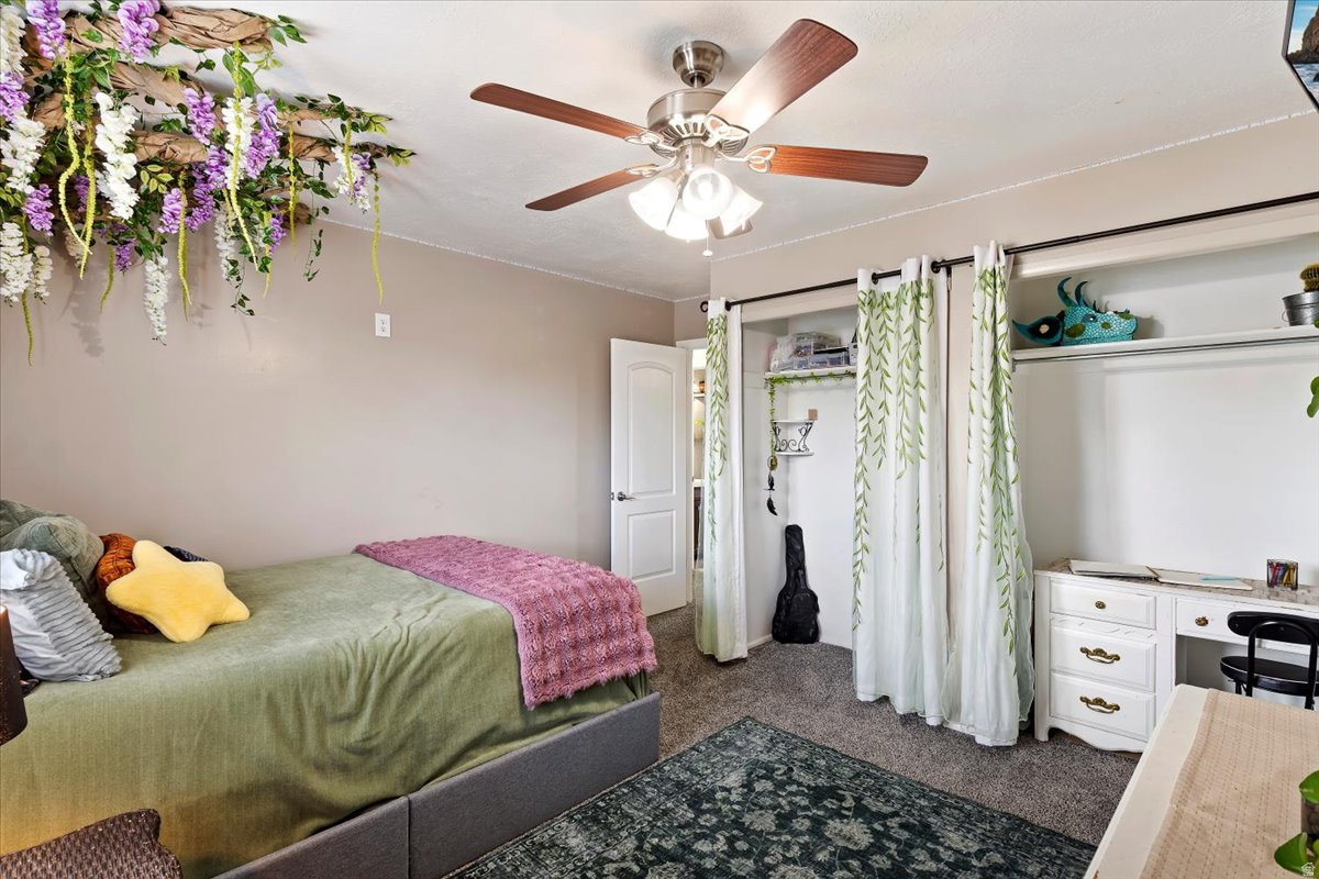 LAUREL LEE - Residential