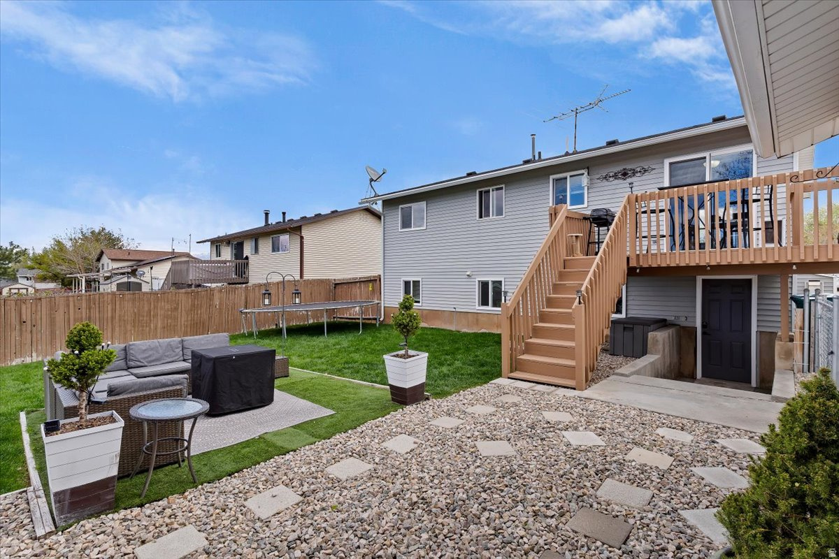 LAUREL LEE - Residential