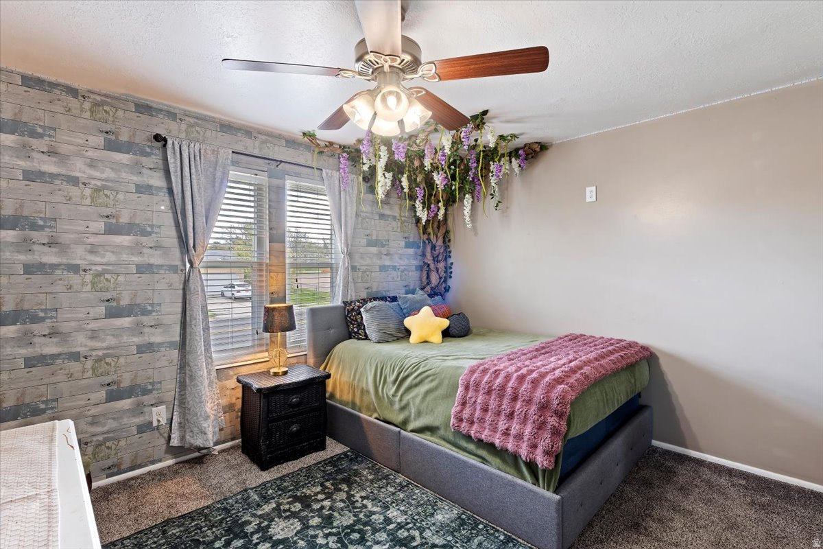 LAUREL LEE - Residential