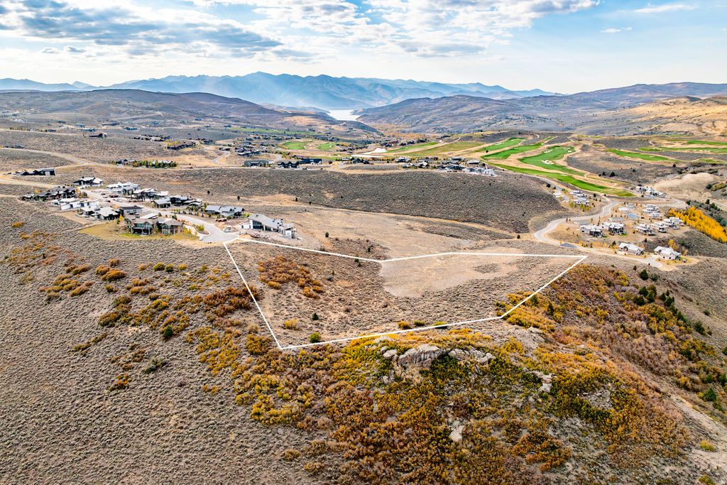 Photo of 7815 E MOON DANCE CIR #298, Heber City, UT 84032 (MLS # 2148535)