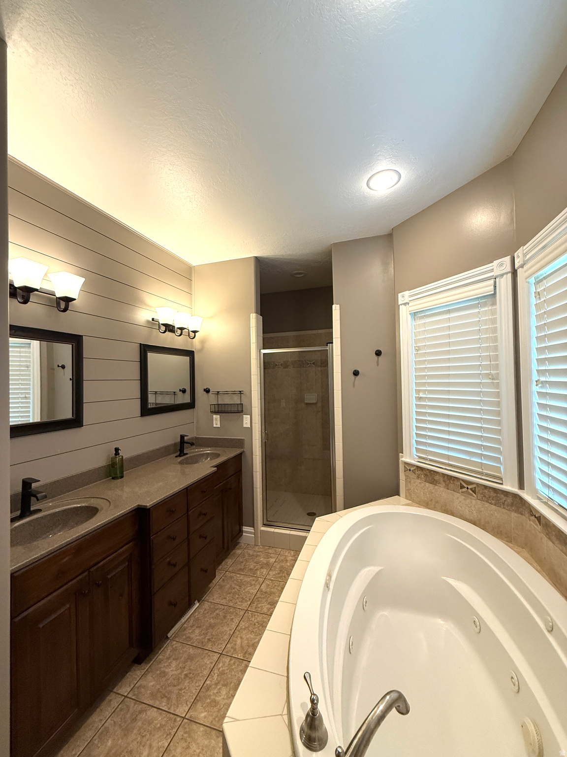 CANYON VIEW  EST - Residential