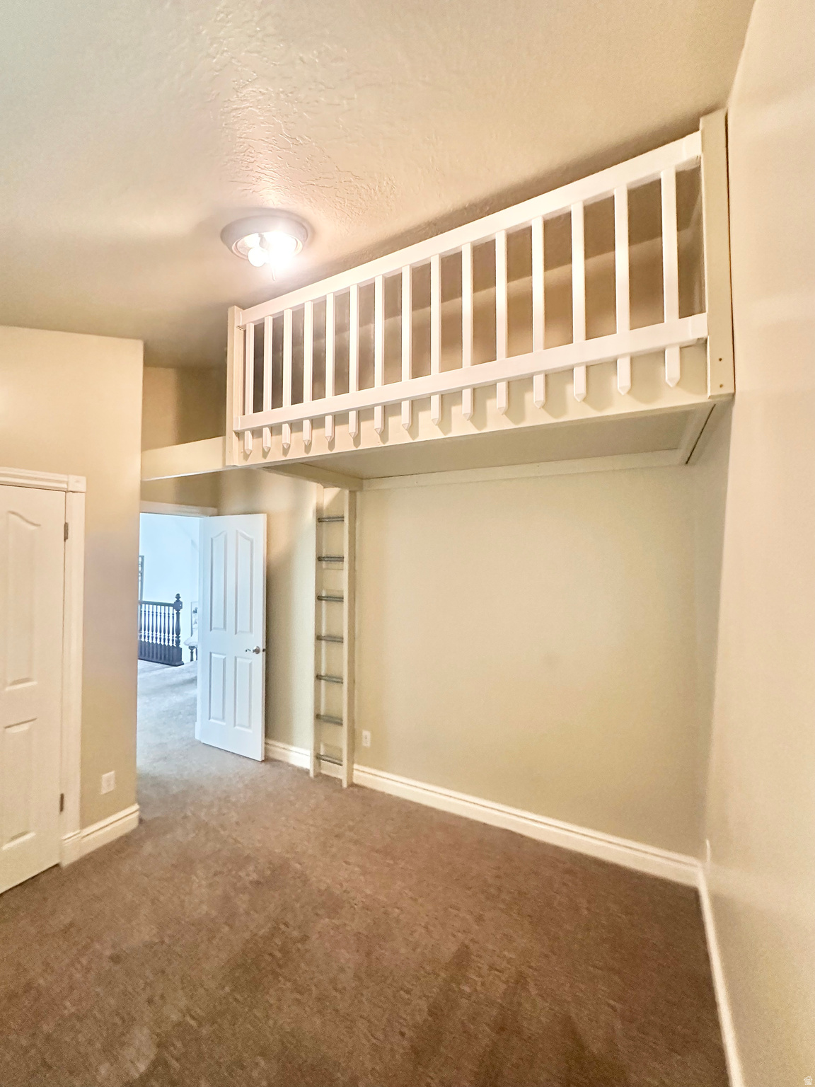 CANYON VIEW  EST - Residential