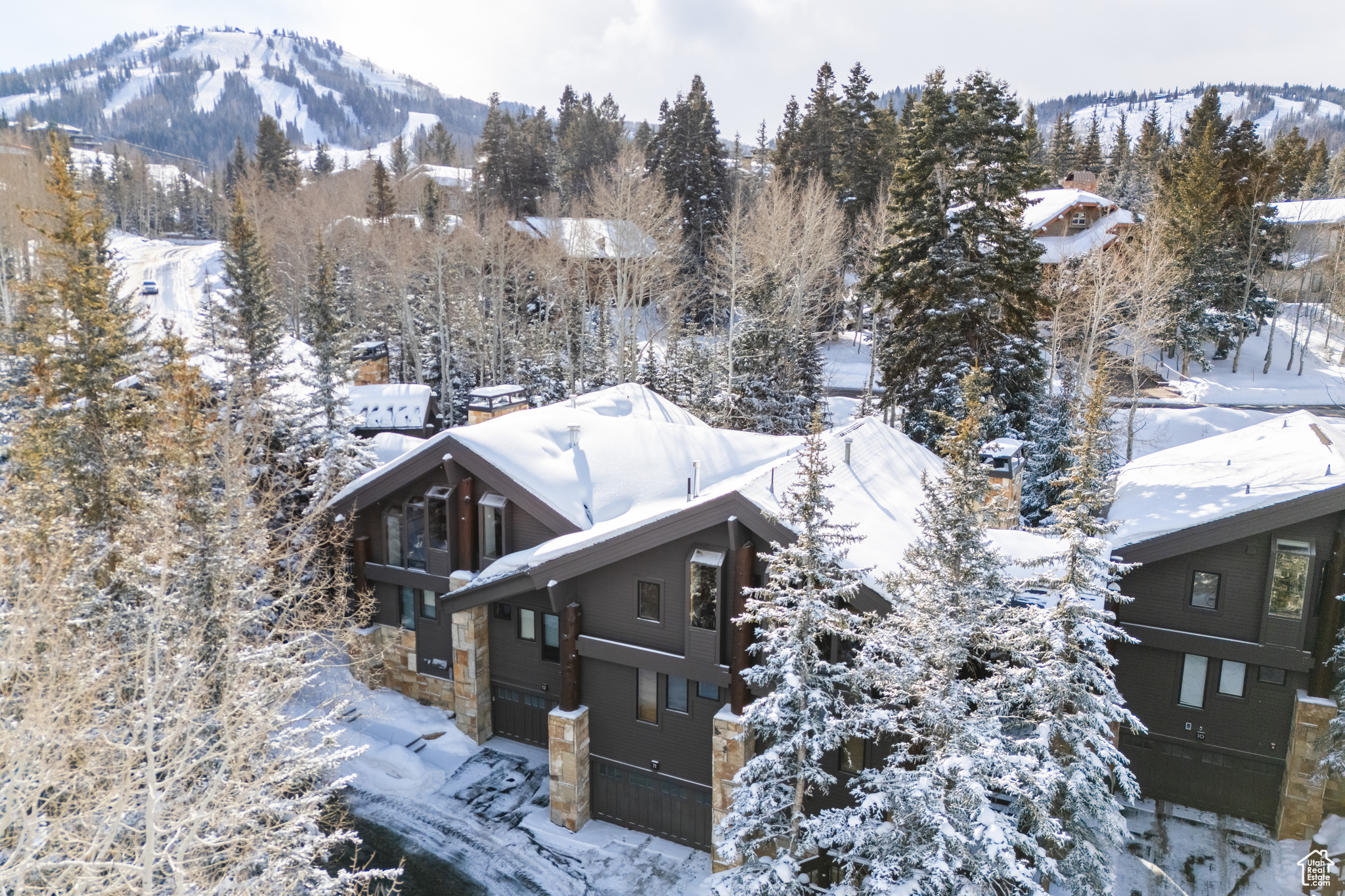 ASPEN HOLLOW CONDOS - Residential