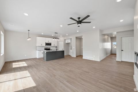 Tiny photo for 446 N 460 E #9, Salem, UT 84653 (MLS # 2105404)