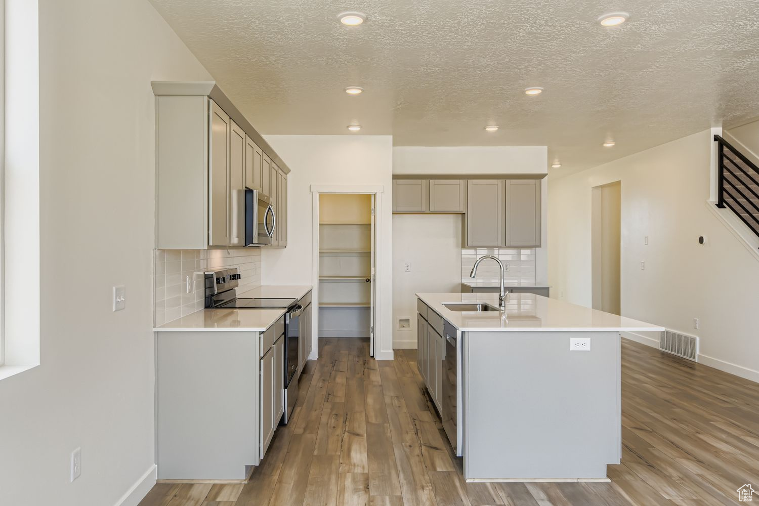 ESTATES AT PINNACLES AT EAGLE MOUNTAIN - Residential