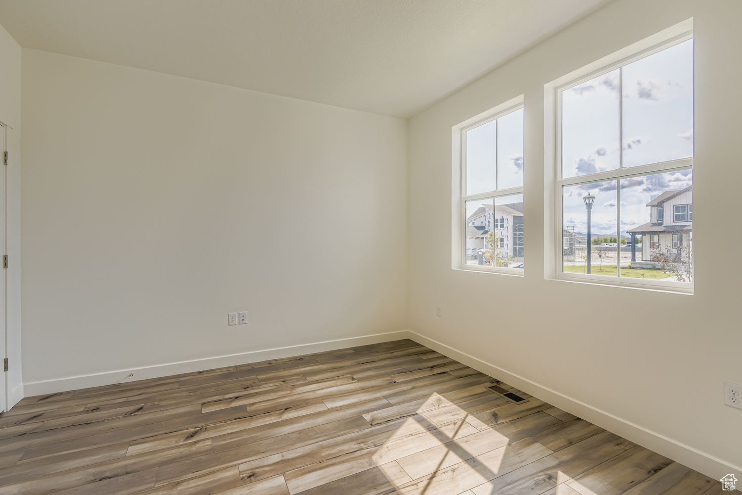 ESTATES AT PINNACLES AT EAGLE MOUNTAIN - Residential