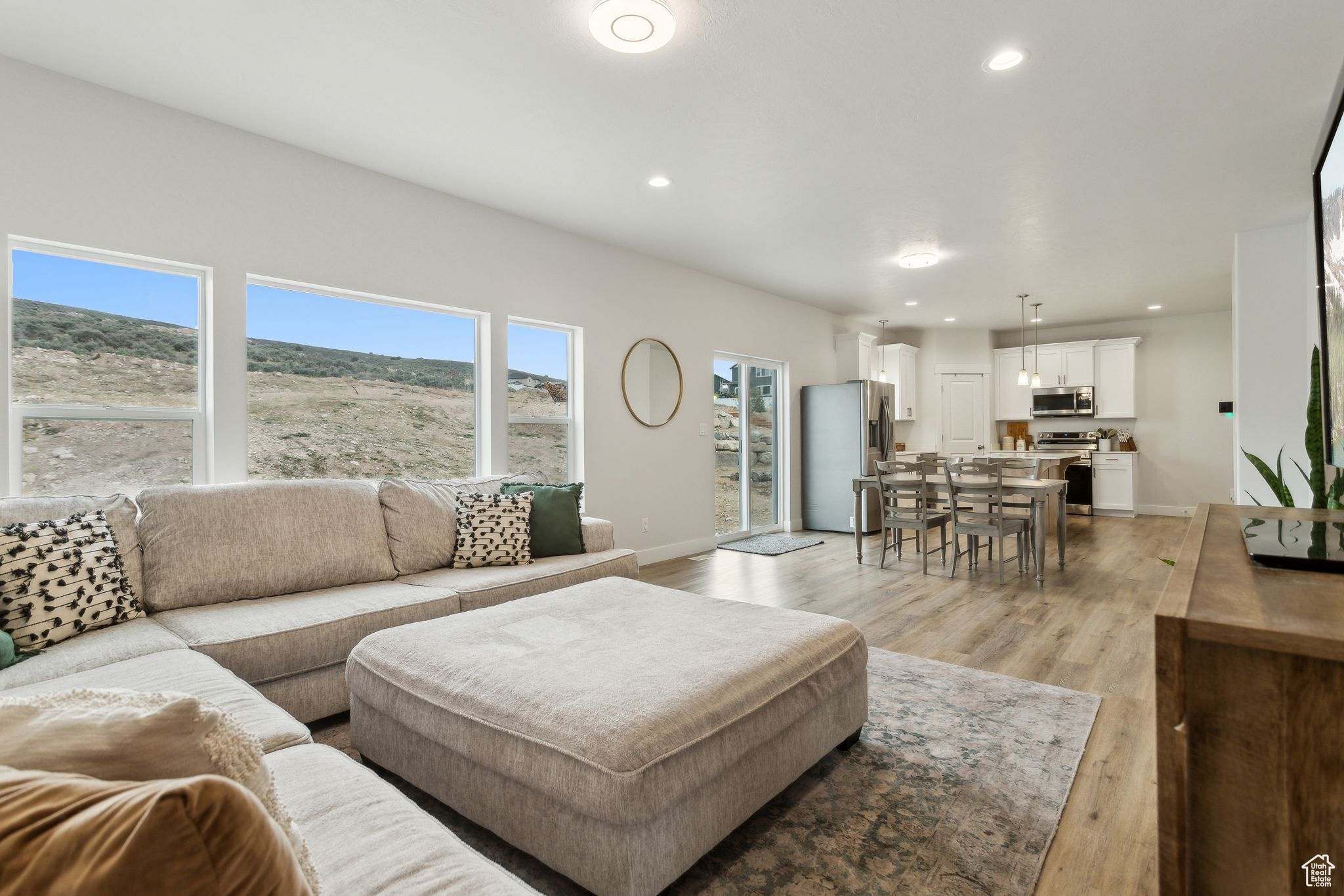 7936 N Bristlecone Rd, Eagle Mountain, Utah image 4