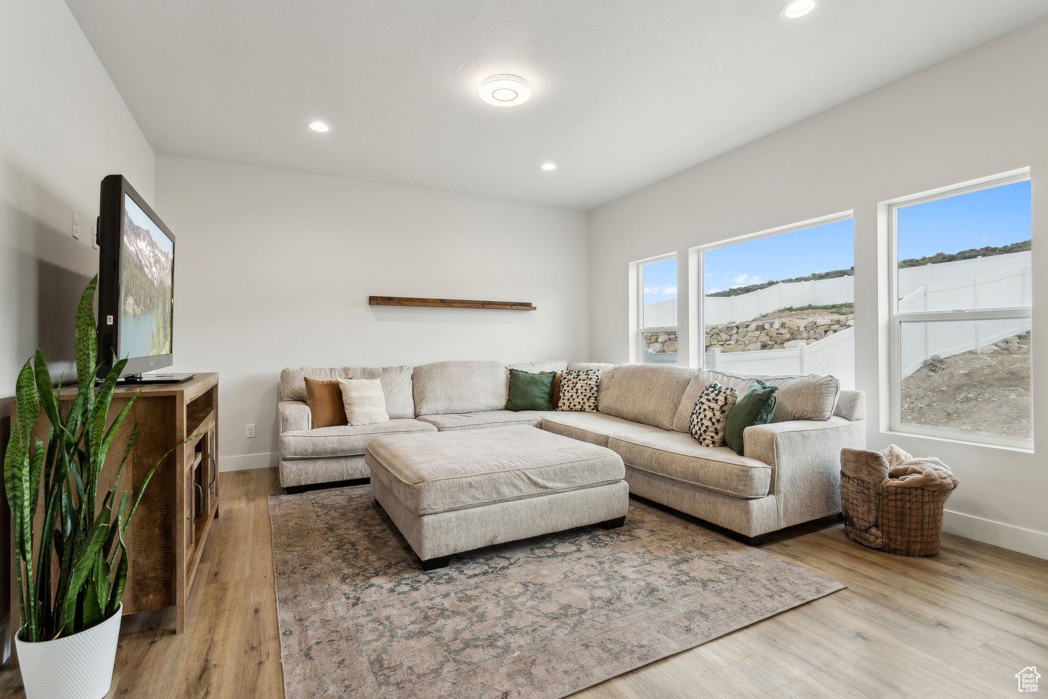 7936 N Bristlecone Rd, Eagle Mountain, Utah image 3