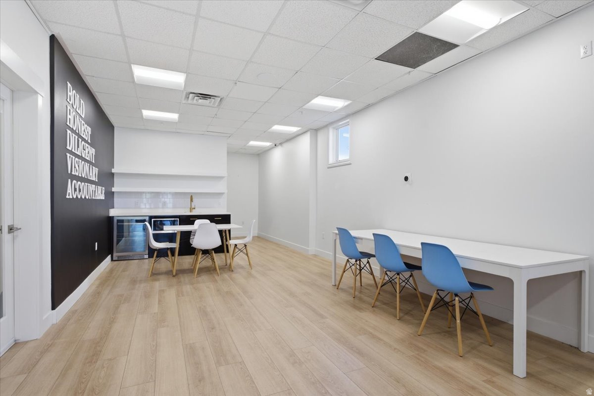 RIVERWOODS - Commercial Sale