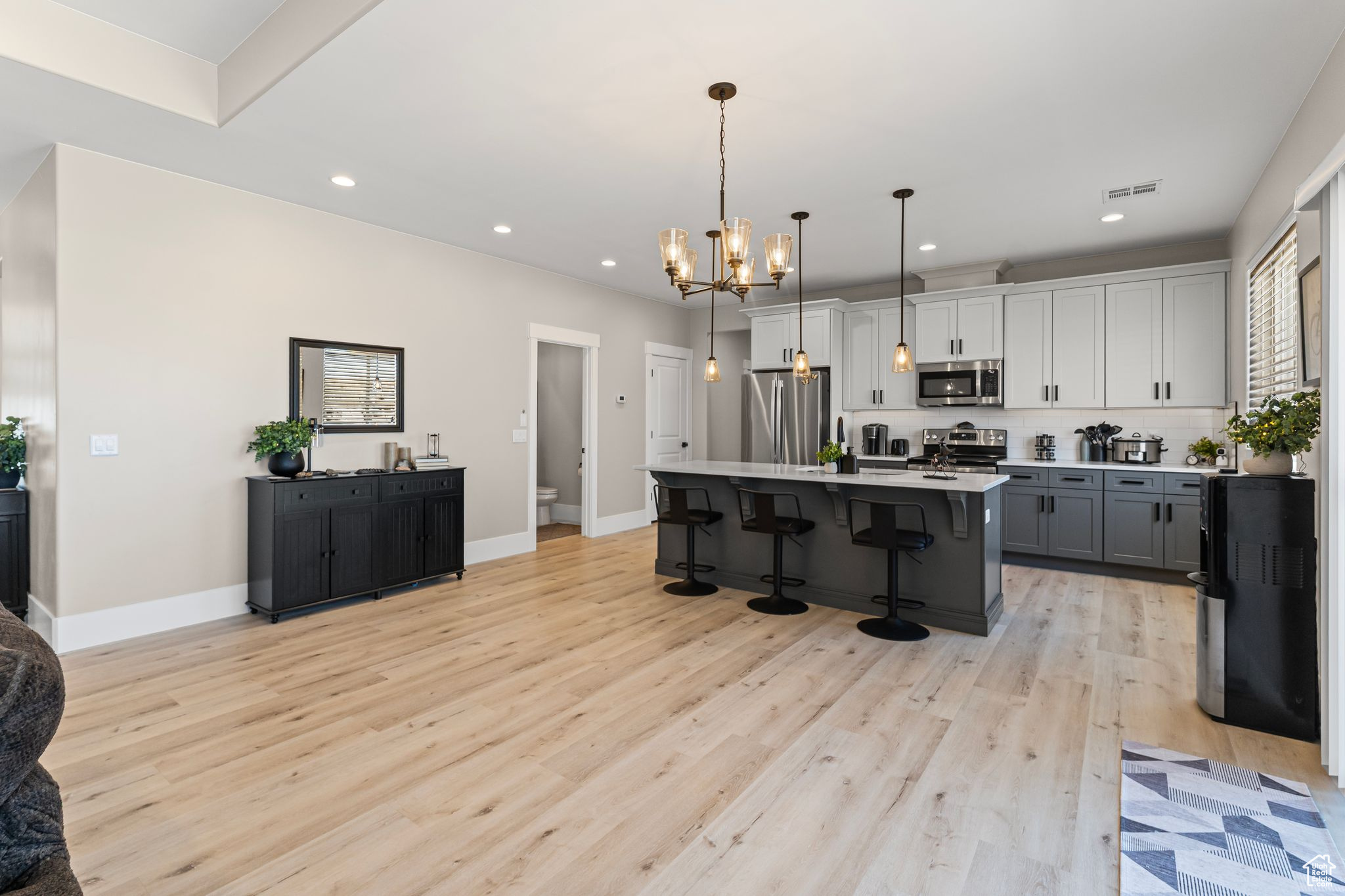 TALON POINTE - Residential