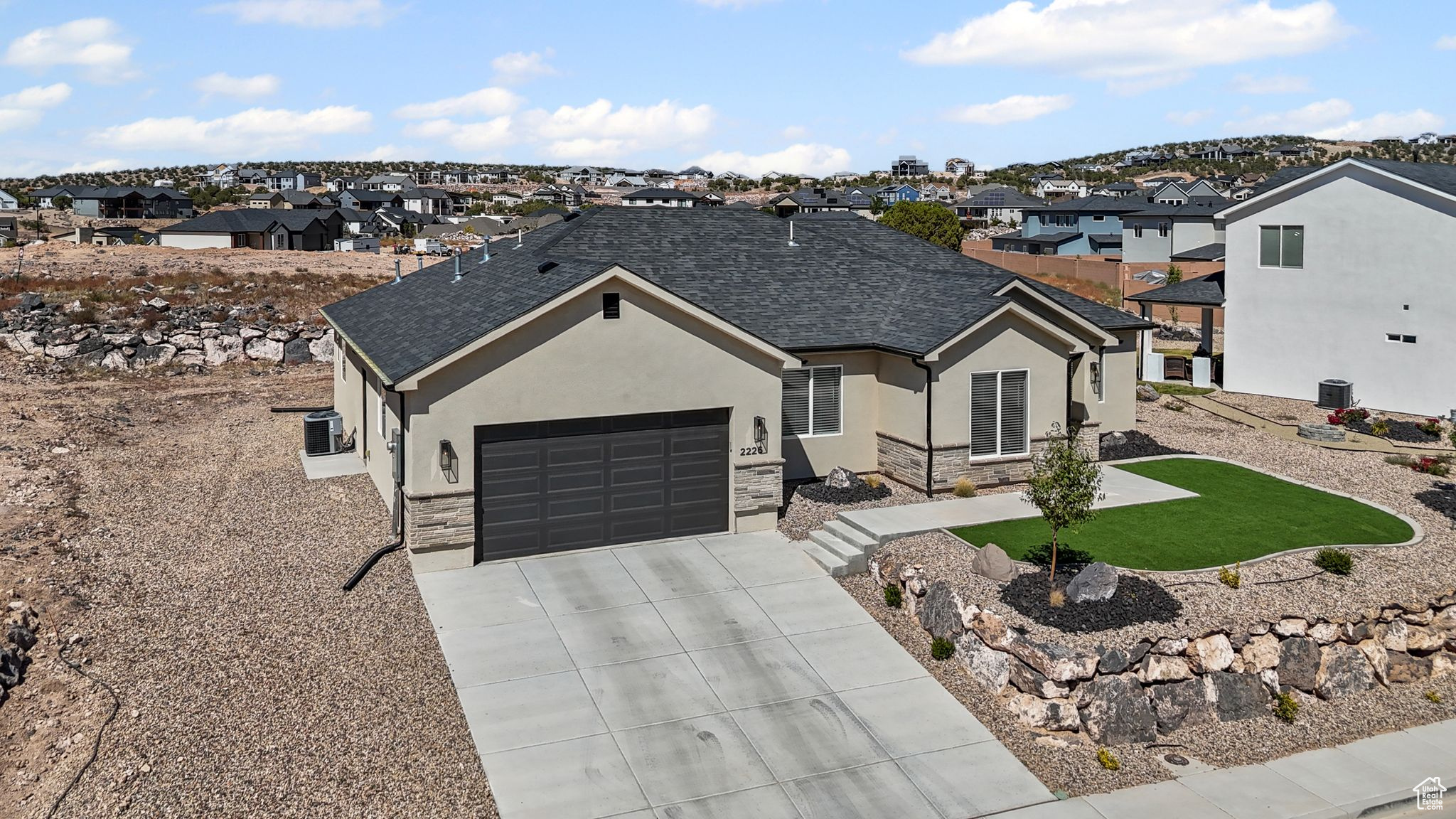 TALON POINTE - Residential