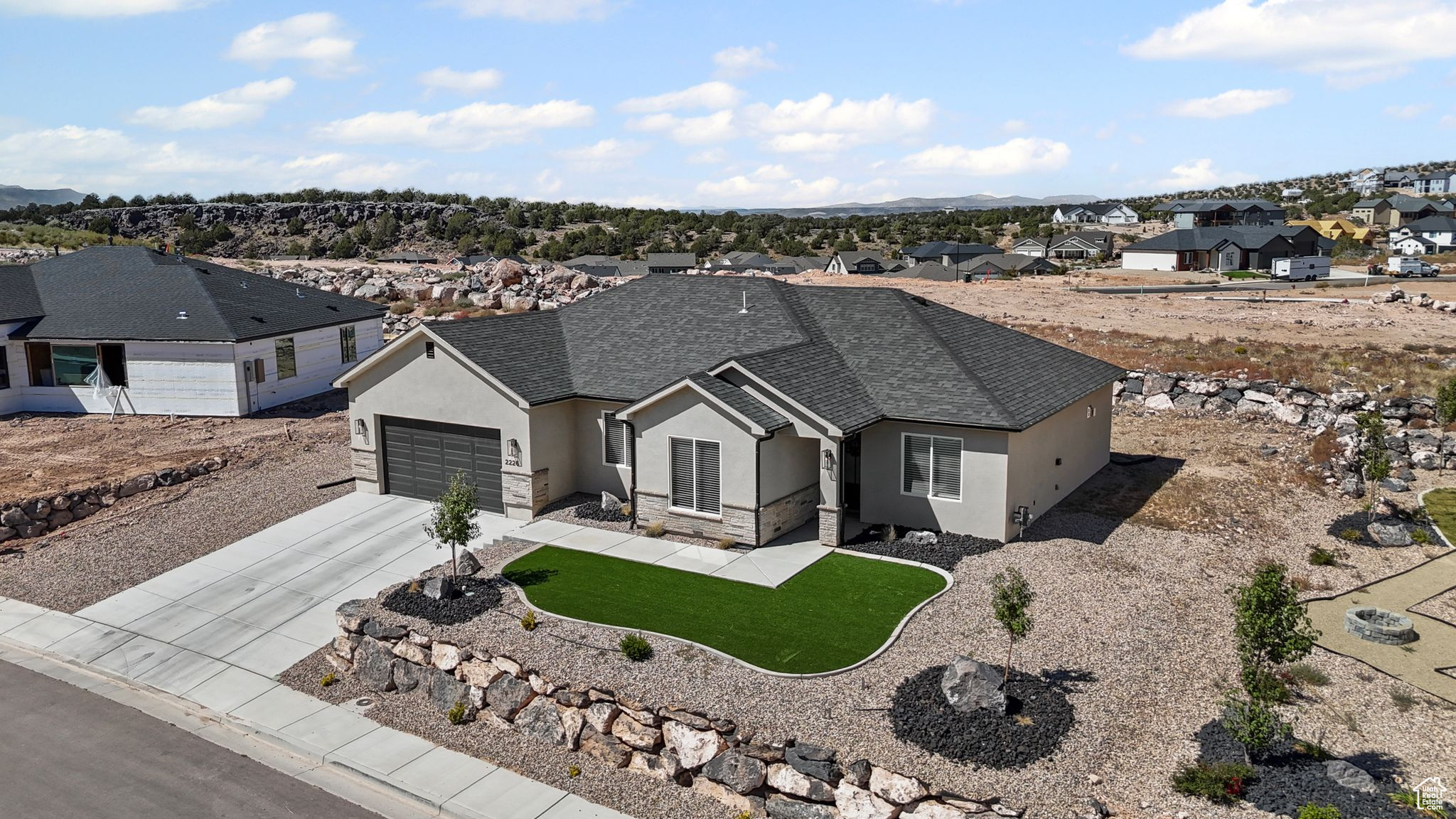 TALON POINTE - Residential