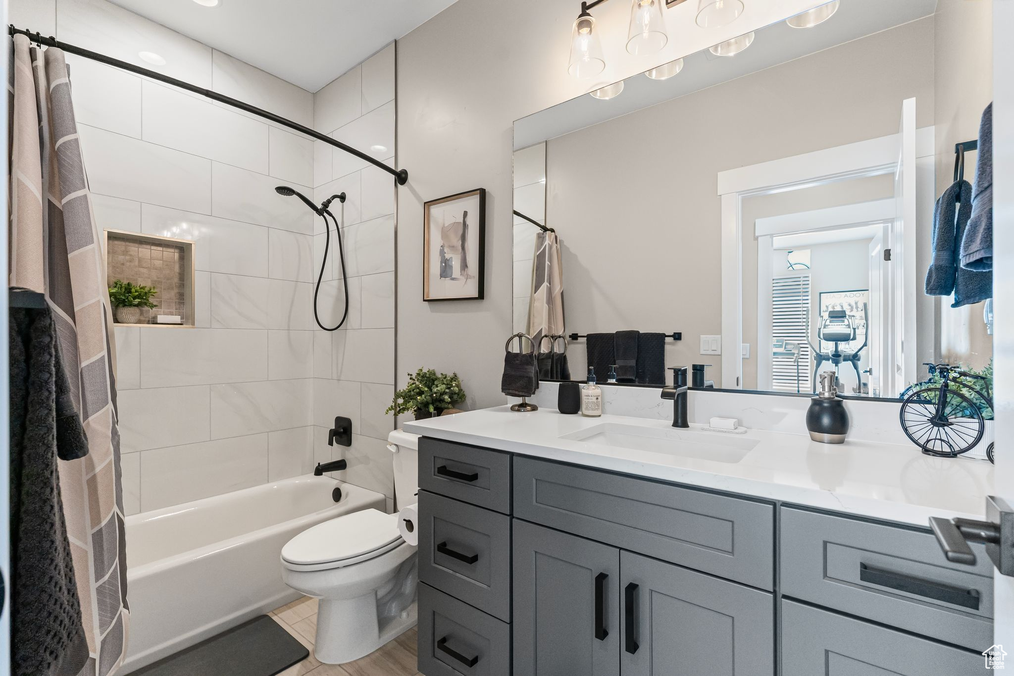 TALON POINTE - Residential
