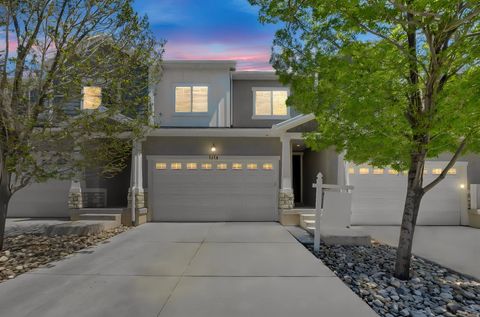 Photo of 1714 N 3870 W, Lehi, UT 84048 (MLS # 2143458)