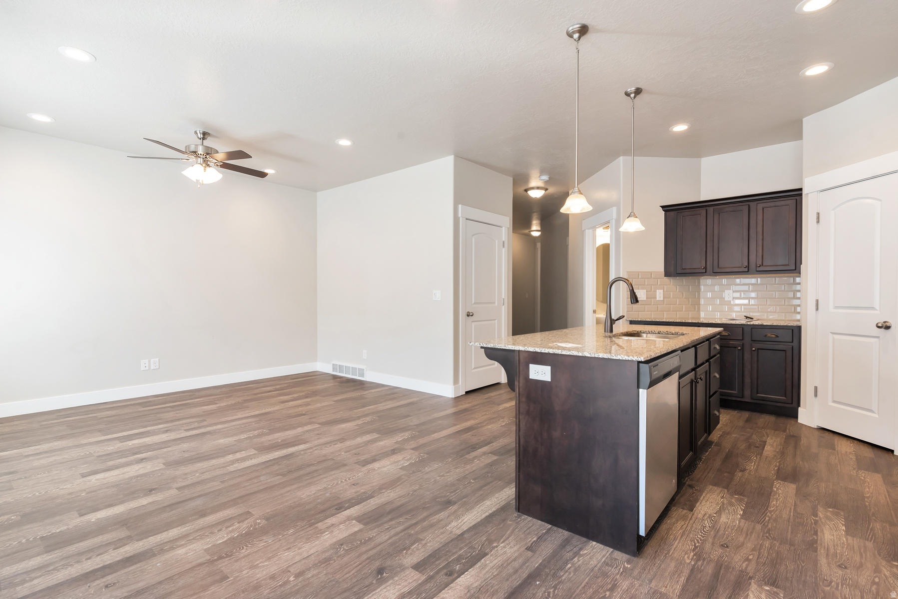 THE EXCHANGE - Residential