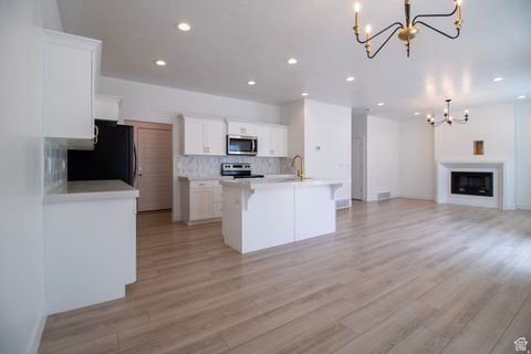 Tiny photo for 422 E 360 N, Vineyard, UT 84059 (MLS # 2131662)