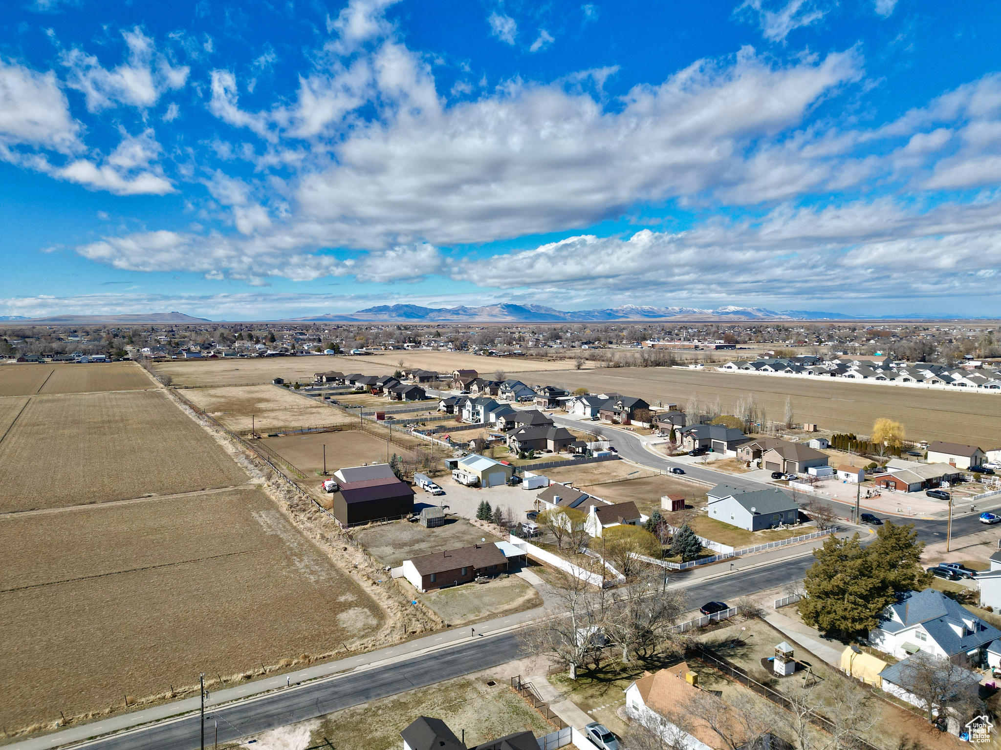 5785 S 5500, Hooper, Utah image 34