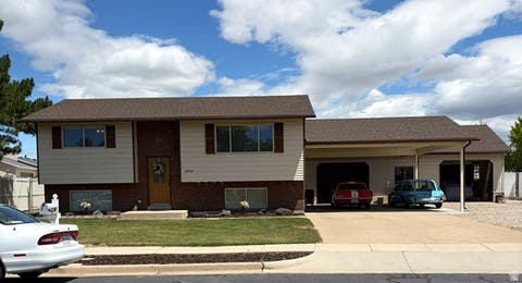 Photo of 2626 W 1700 N, Clinton, UT 84015 (MLS # 2169425)