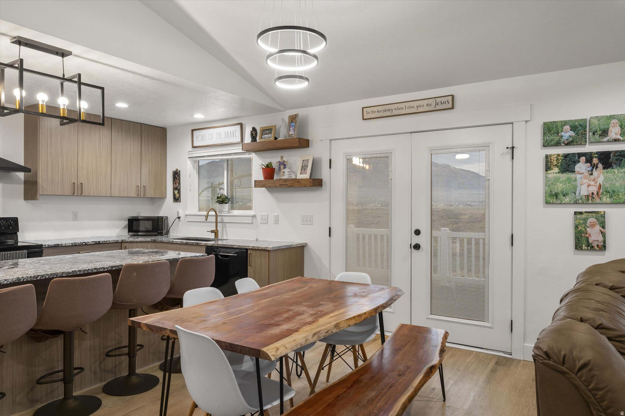 BELMONT SPRINGS PARK - Residential