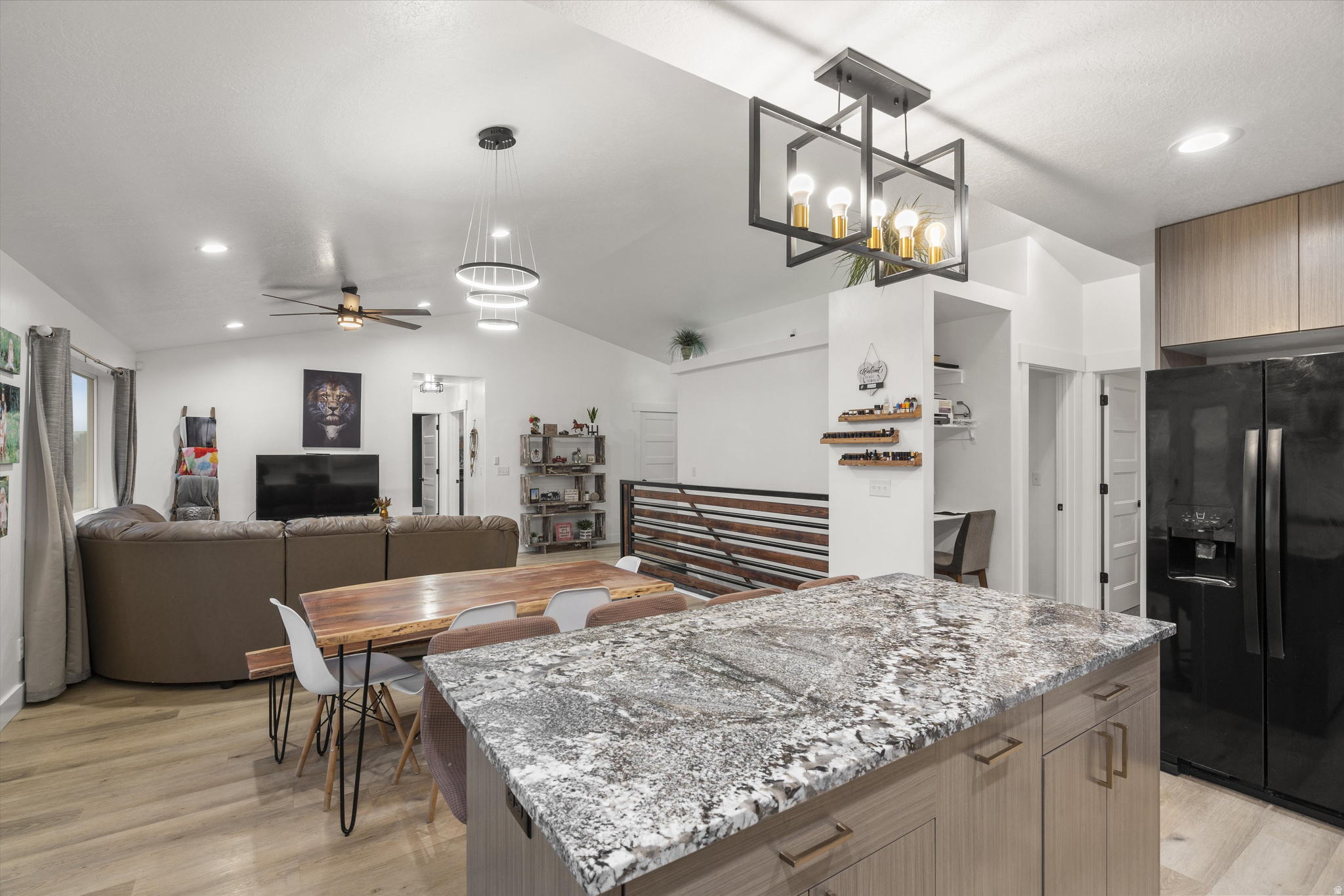 BELMONT SPRINGS PARK - Residential