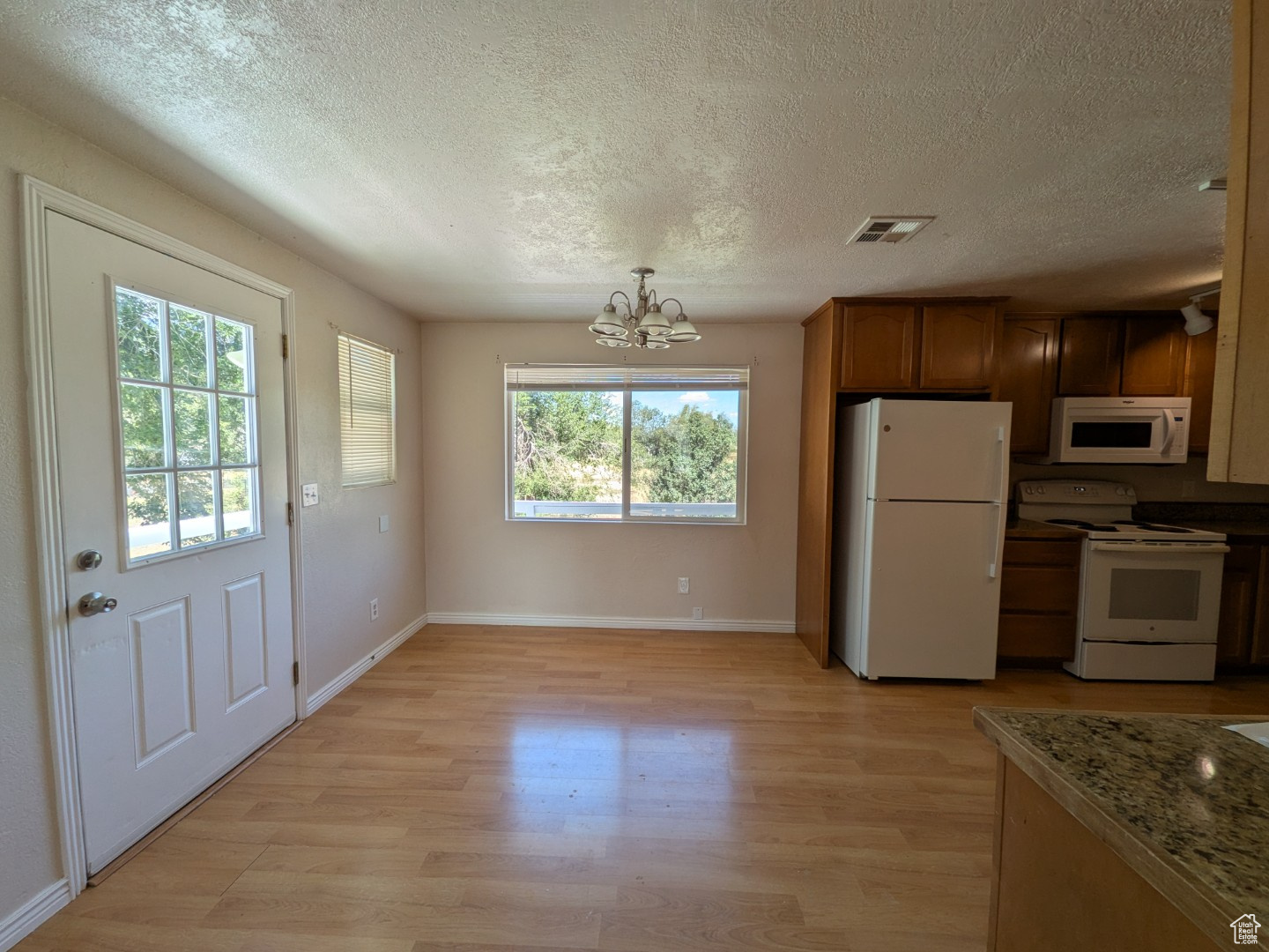 SPANISH TRAIL ESTATE - Residential