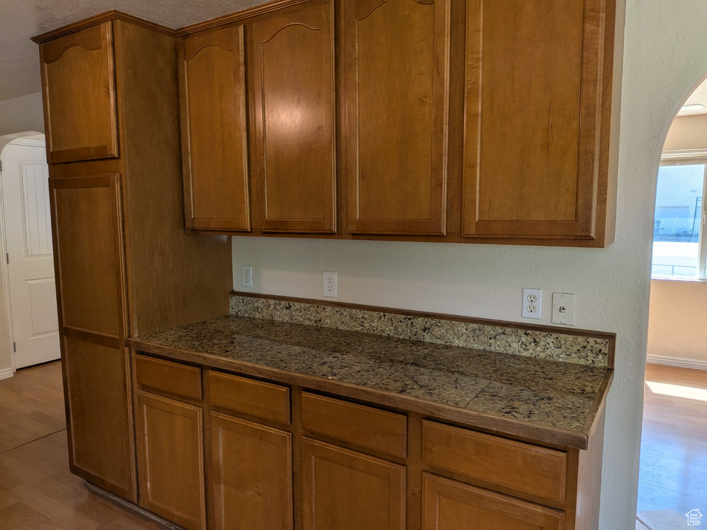 SPANISH TRAIL ESTATE - Residential