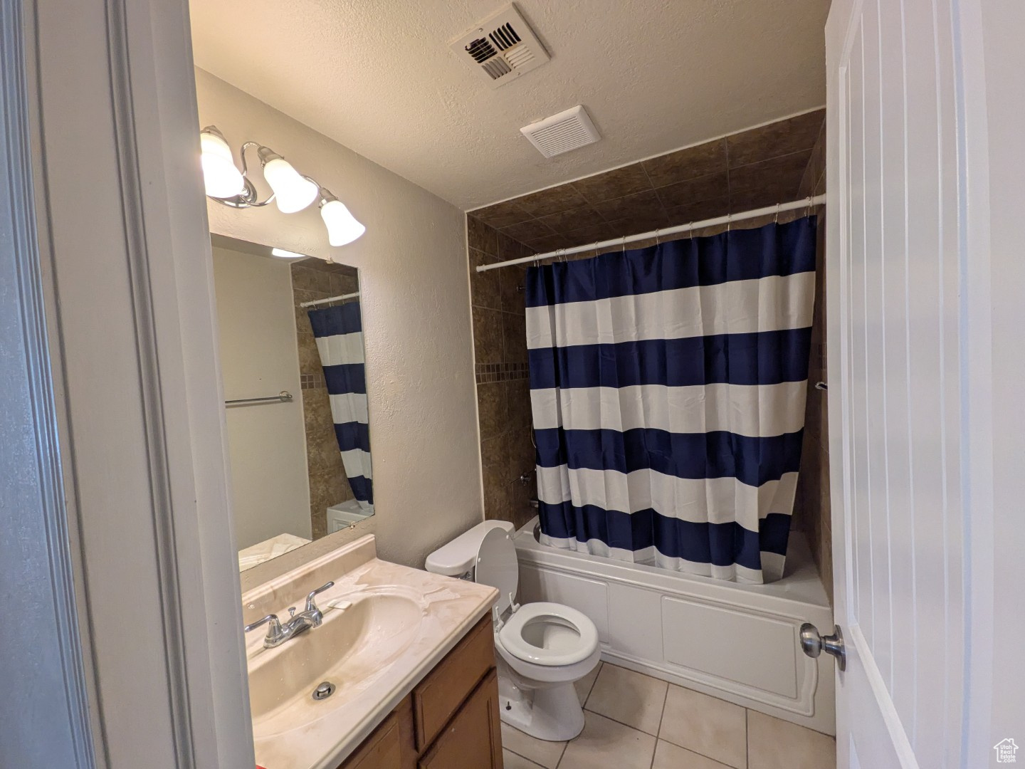 SPANISH TRAIL ESTATE - Residential