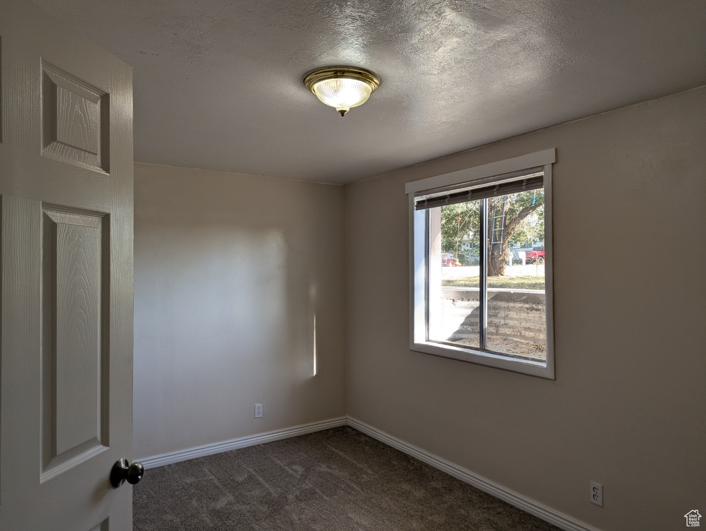 SPANISH TRAIL ESTATE - Residential