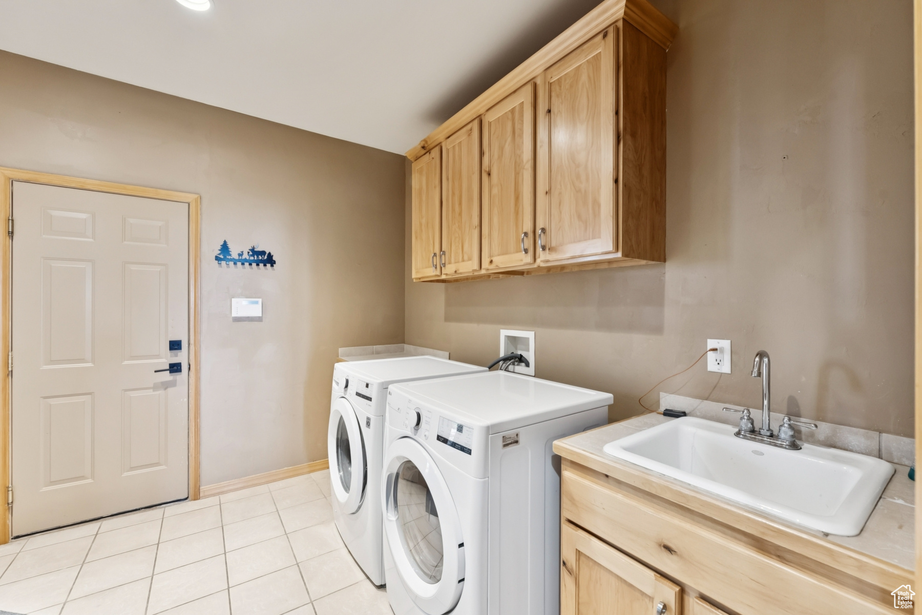 Park City, Utah 84098, United States, 6 Bedrooms Bedrooms, ,6 BathroomsBathrooms,Residential,Active,182449