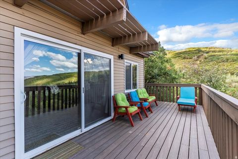 Tiny photo for 212 N PINE DR E #38, Huntsville, UT 84317 (MLS # 2151673)