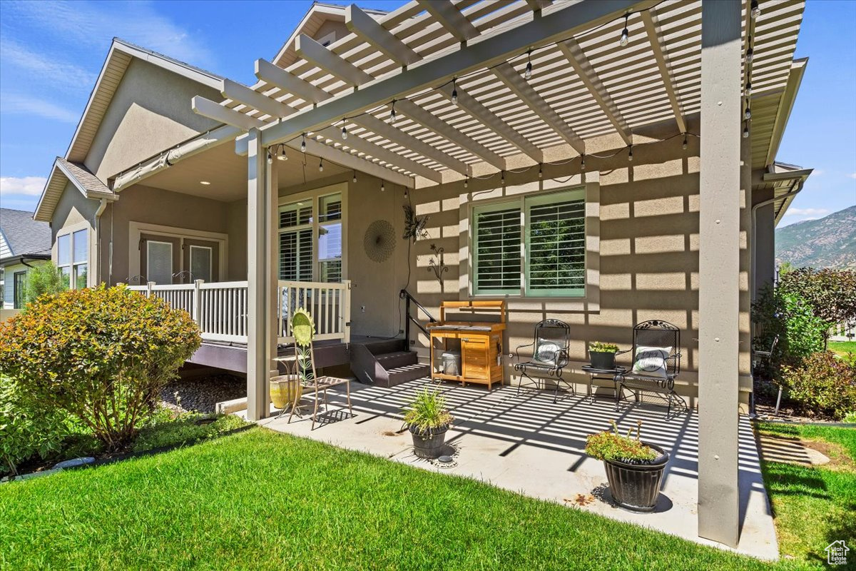 SUNRIDGE COURT - Residential