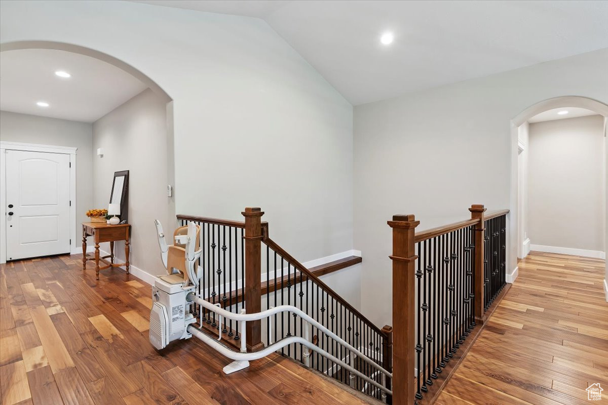 SUNRIDGE COURT - Residential
