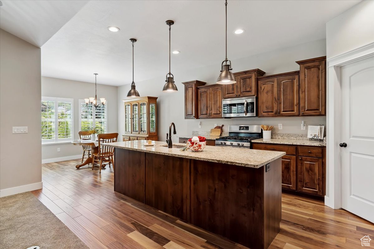 SUNRIDGE COURT - Residential