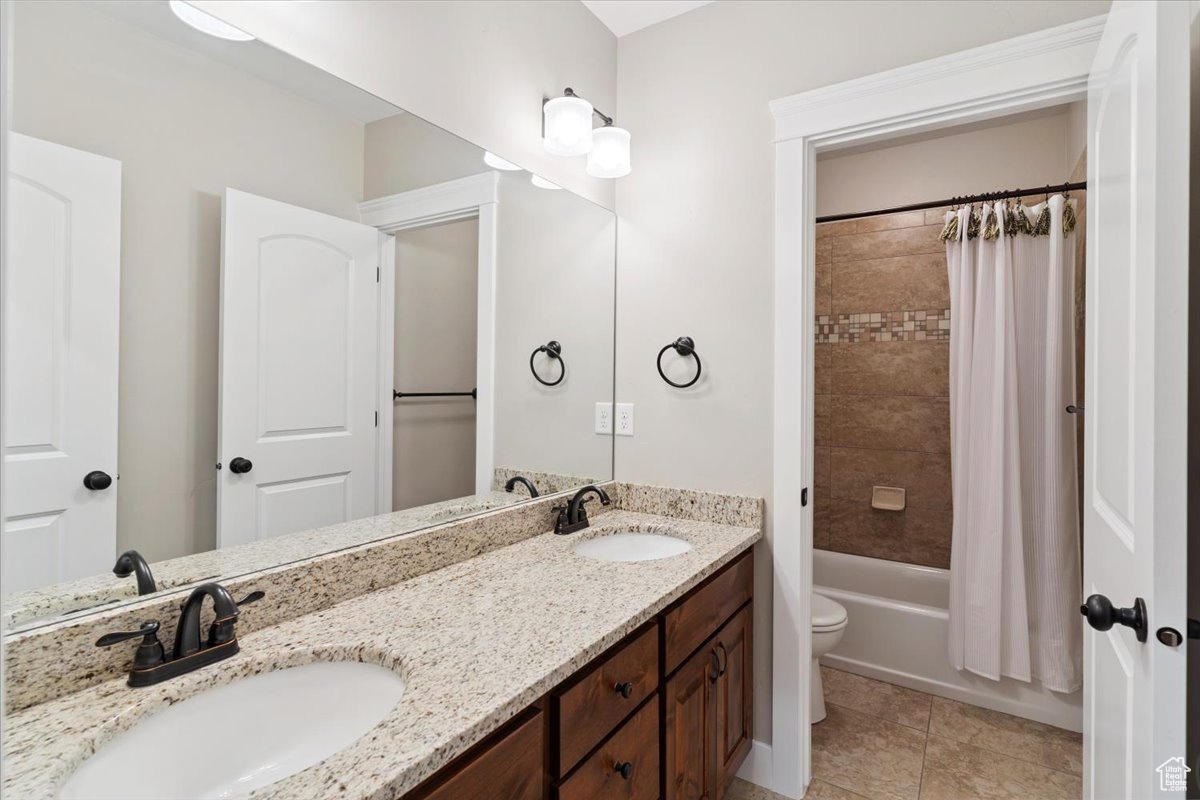 SUNRIDGE COURT - Residential