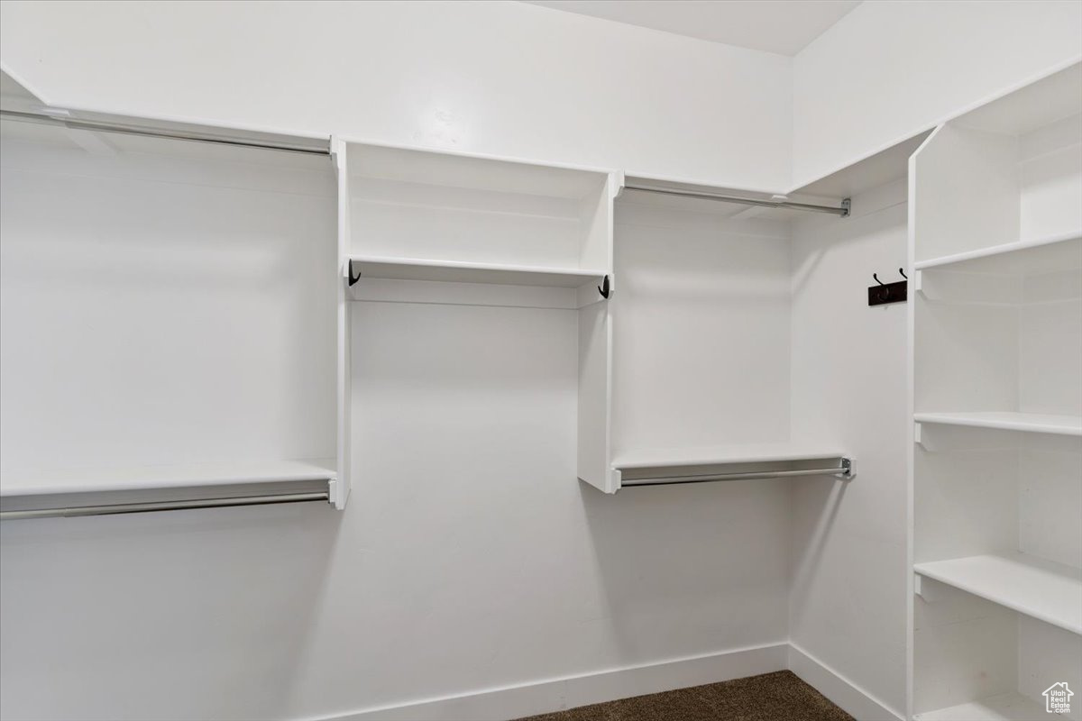 SUNRIDGE COURT - Residential