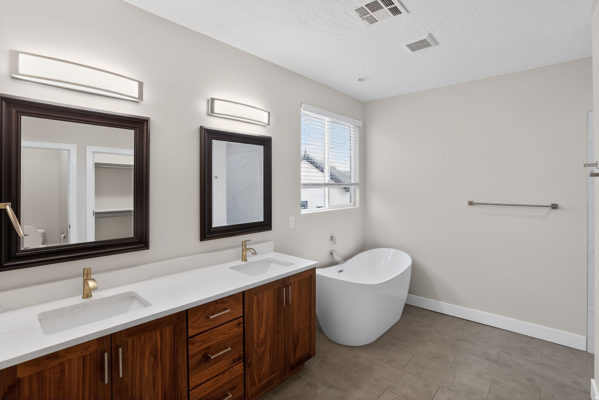 FIRE ROCK - Residential