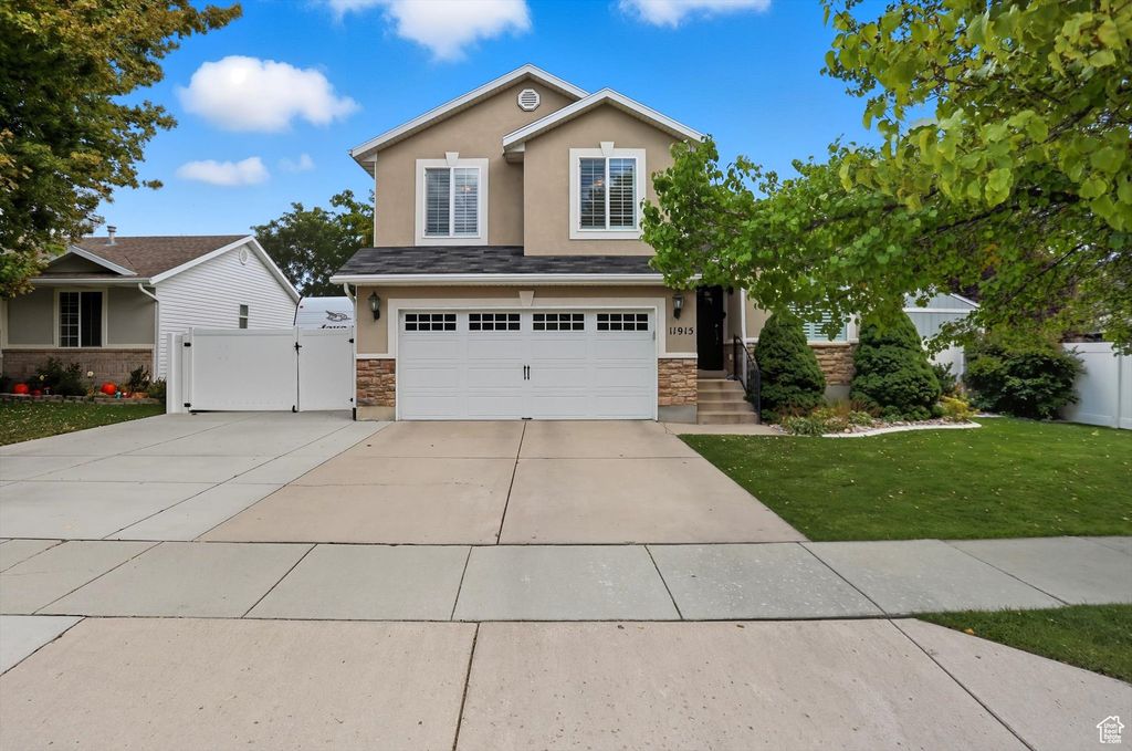 Photo of 11915 S GOLDSMITH CT W, Herriman, UT 84096 (MLS # 2115659)