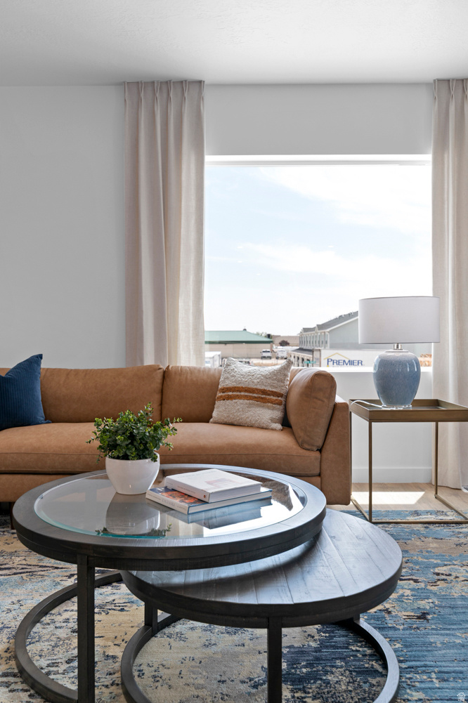 DIXON CREEK - Residential