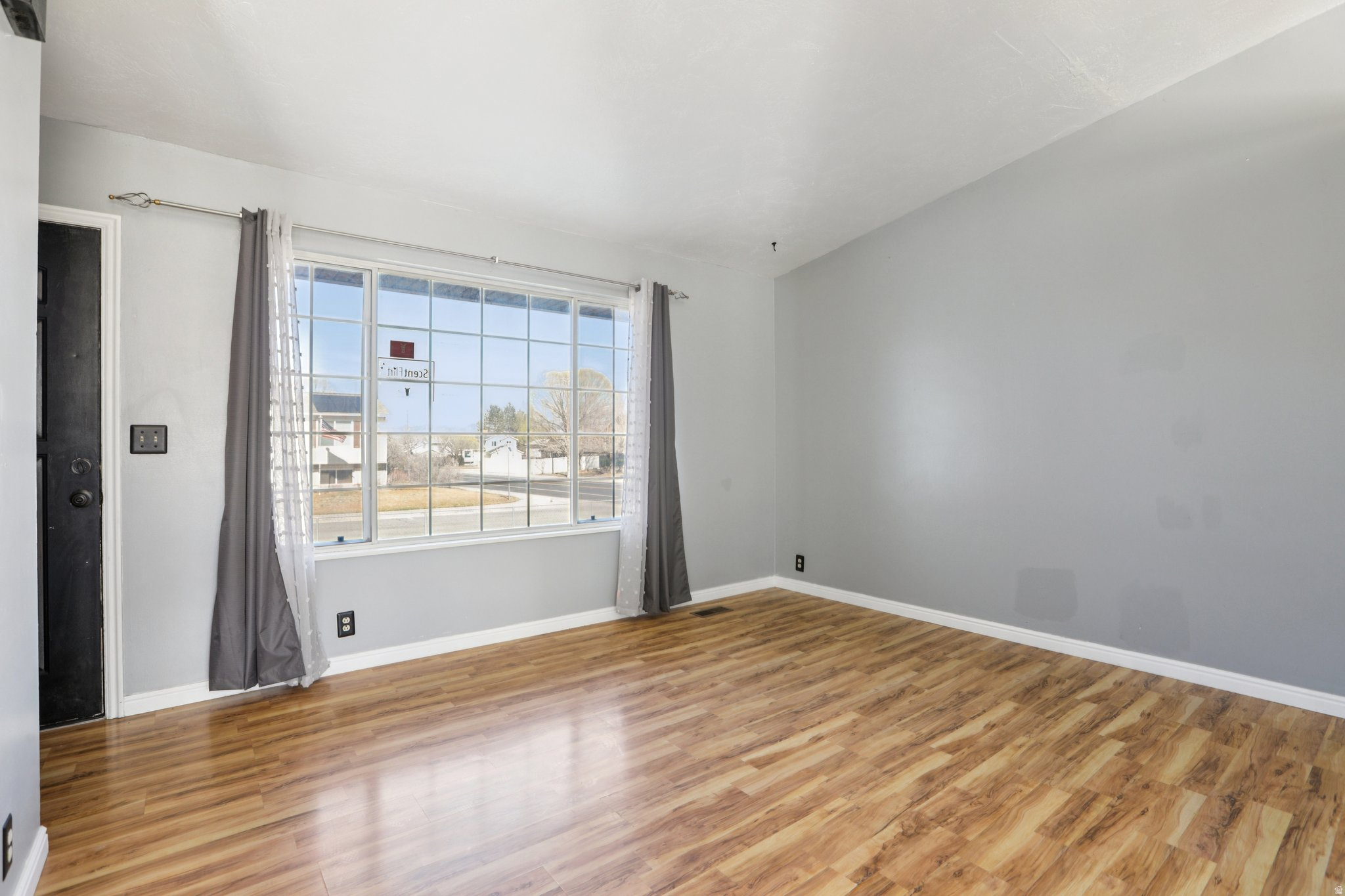 OXFORD STREET - Residential