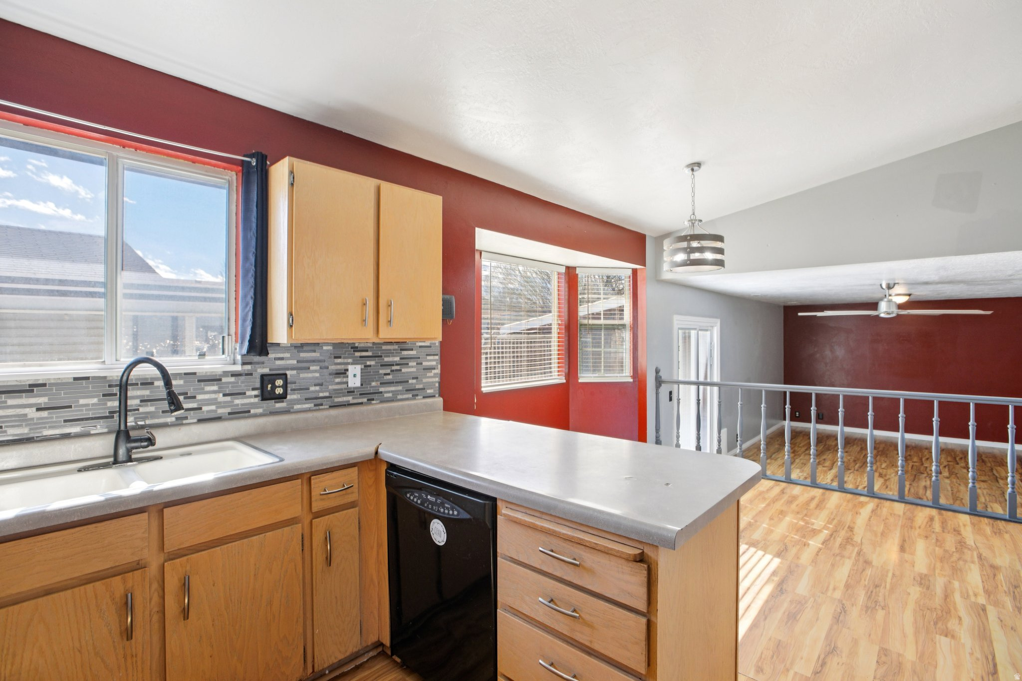 OXFORD STREET - Residential