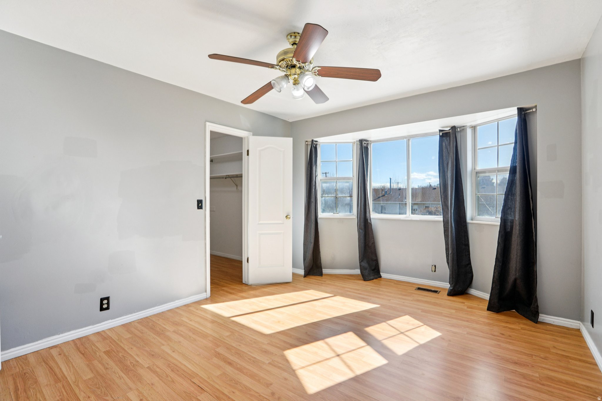 OXFORD STREET - Residential