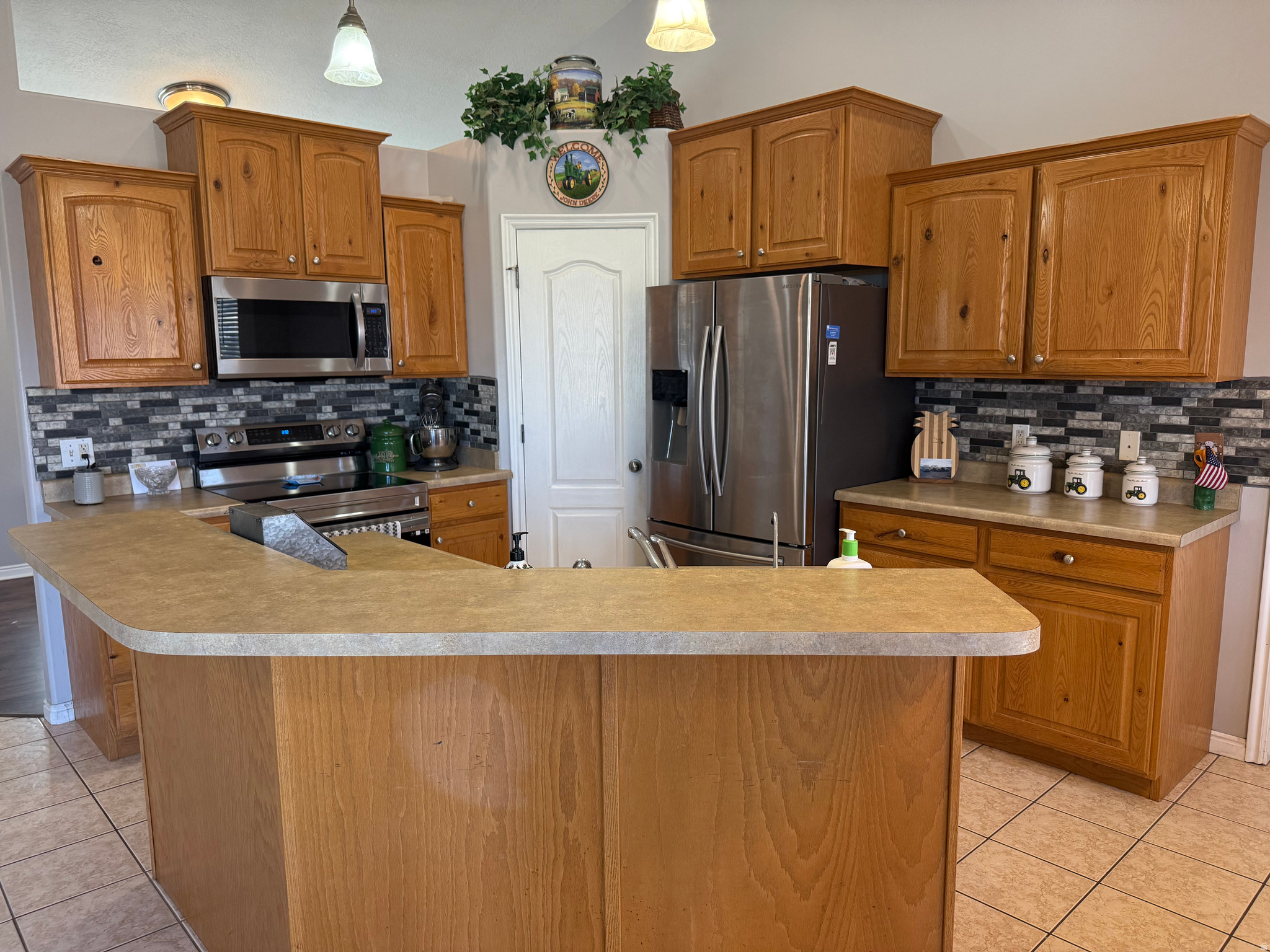 SUNRISE MEADOWS - Residential