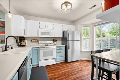 Tiny photo for 418 N 580 W, American Fork, UT 84003 (MLS # 2154058)