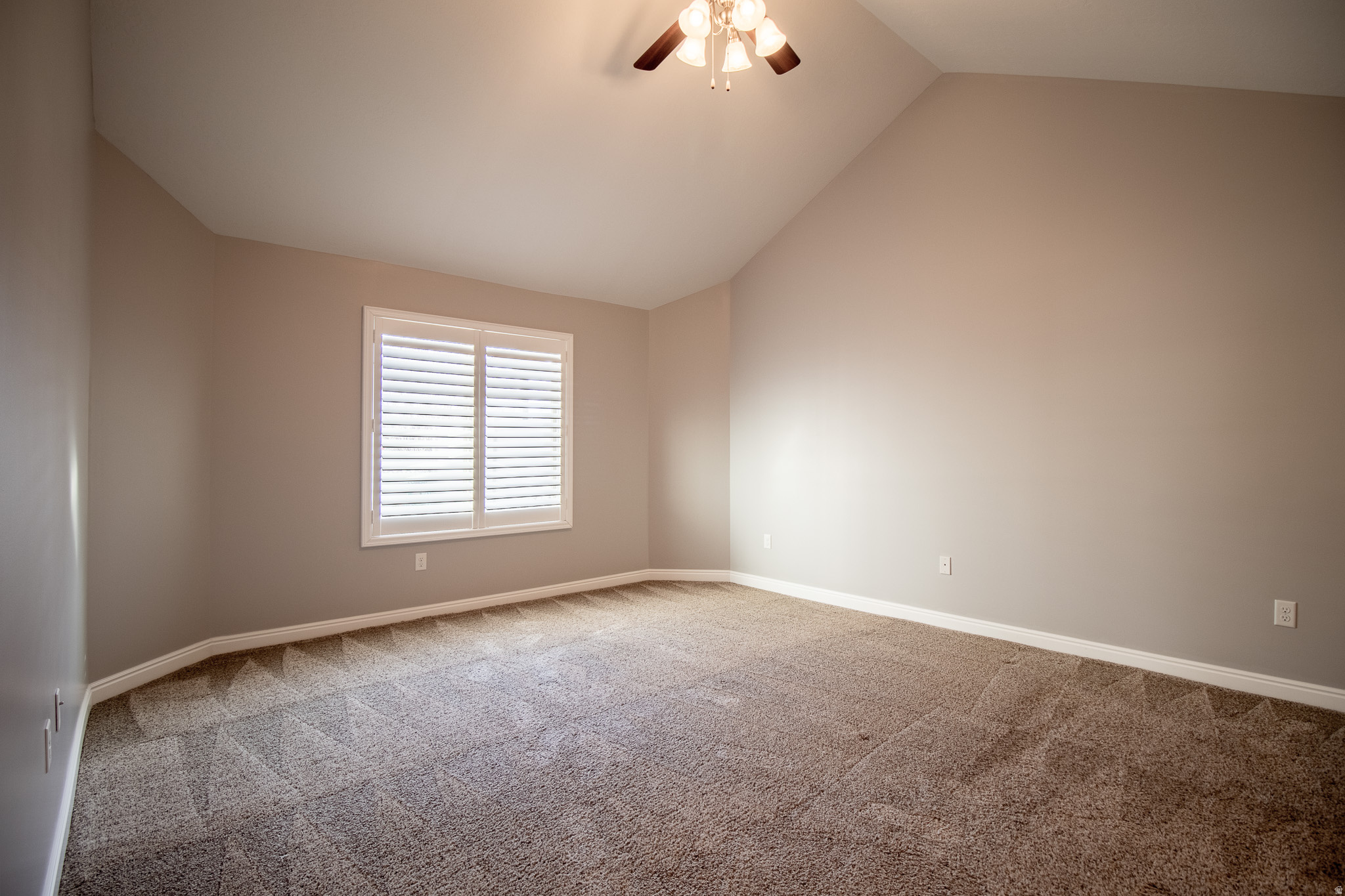 BRIDLEWOOD VILLAS - Residential