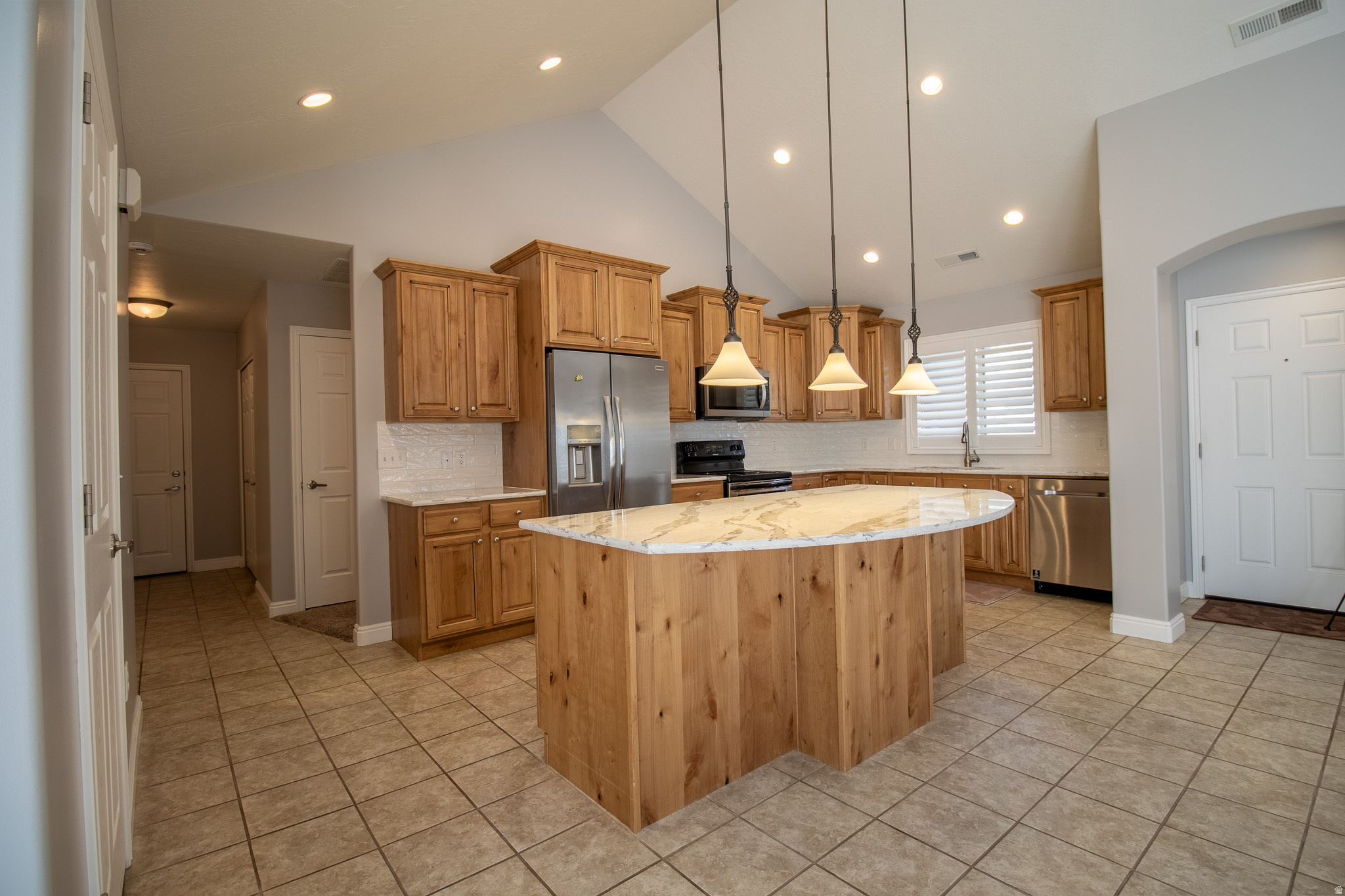 BRIDLEWOOD VILLAS - Residential