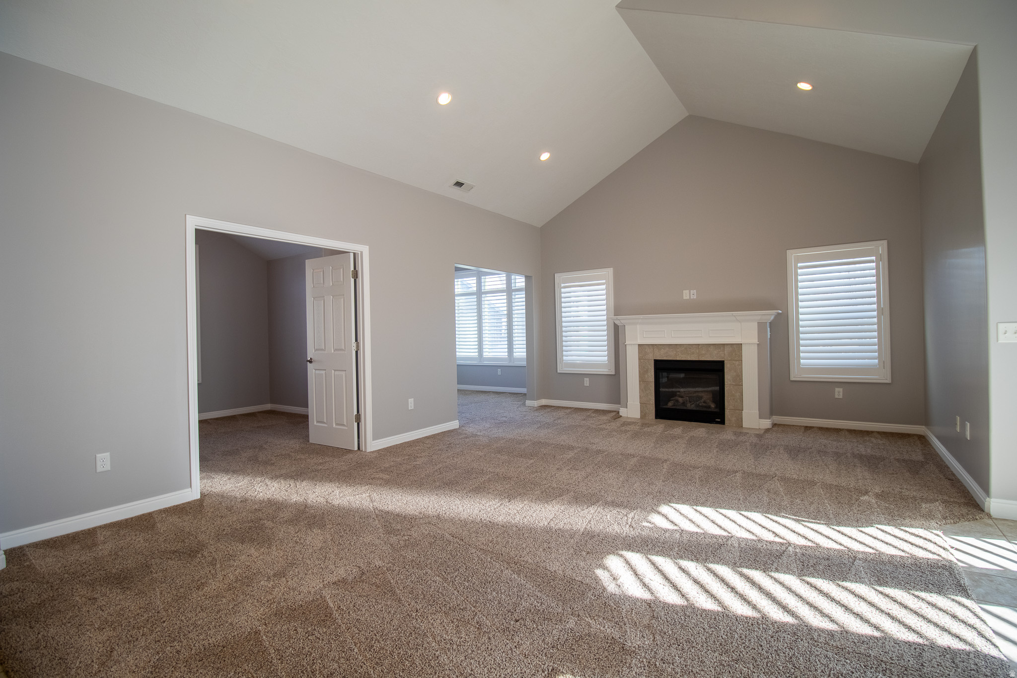 BRIDLEWOOD VILLAS - Residential